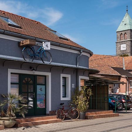 Bella Ciao Lägenhet Badacsonytomaj Exteriör bild